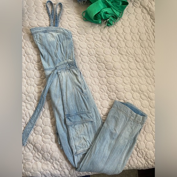 ⭕️SOLD⭕️Host Pick✨ Free People Go West Utility Denim Jumpsuit - Picture 9 of 9